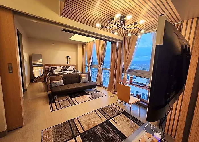 호텔 King Bed, Sauna, Gym & Captivating Views 3*